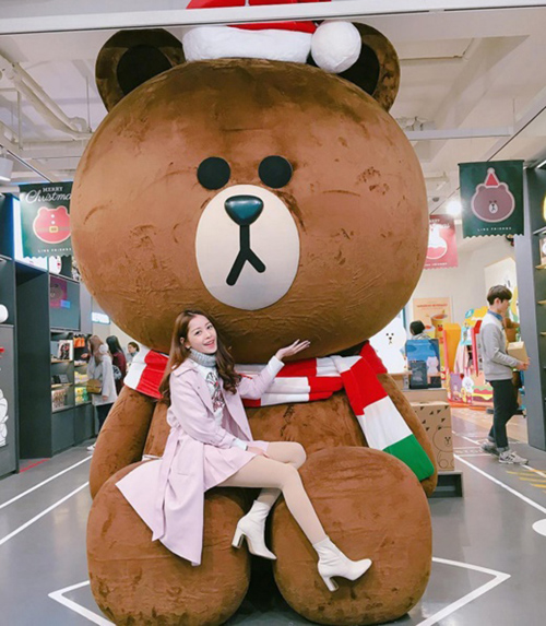 Hot girl Midu, Chi Pu đón Giáng sinh thế nào? - 4