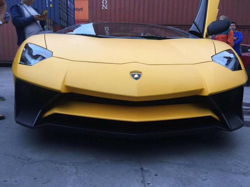 Hé lộ siêu xe Lamborghini của thiếu gia Hà thành cập cảng Hải Phòng - 3