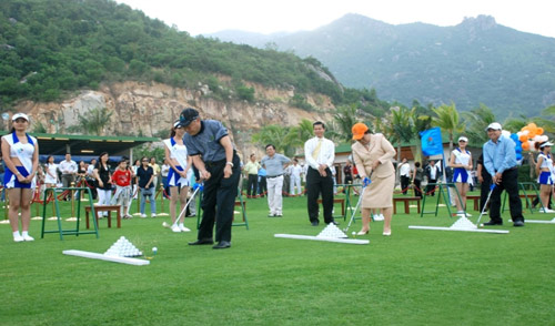 Diamond Bay Condotel Resort Nha Trang hút khách sau mở bán - 3