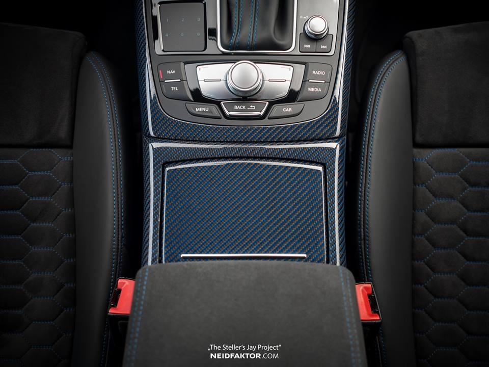 Audi RS6 Performance độ nội thất sợi carbon siêu sang - 9