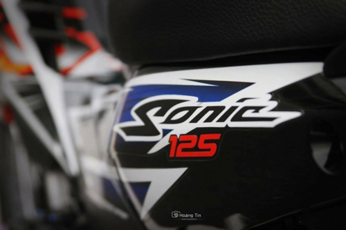 Cận cảnh Honda Sonic lắp thêm hàng loạt đồ chơi đắt tiền - 8