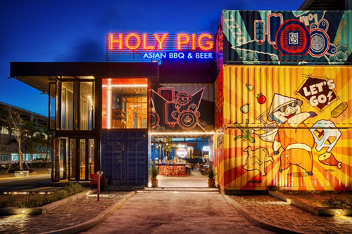 Đập hộp nhà hàng container siêu khủng Holy Pig tại Tổ hợp Cocobay Đà Nẵng - 1
