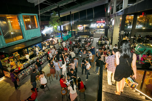 Đập hộp nhà hàng container siêu khủng Holy Pig tại Tổ hợp Cocobay Đà Nẵng - 3