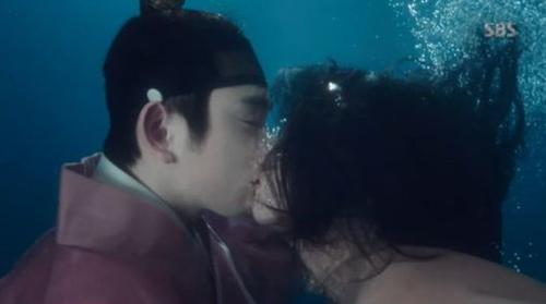 Lee Min Ho hôn mỹ nhân 4 lần vẫn khiến phim không đủ hot - 7