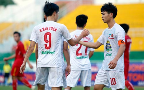 Văn Toàn: Bàn thắng vàng và trải nghiệm khó quên ở giải U21 - 8