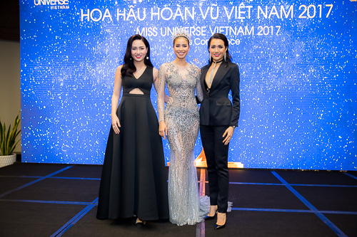 Phạm Hương diện xuyên thấu, bật khóc trước đông người - 3