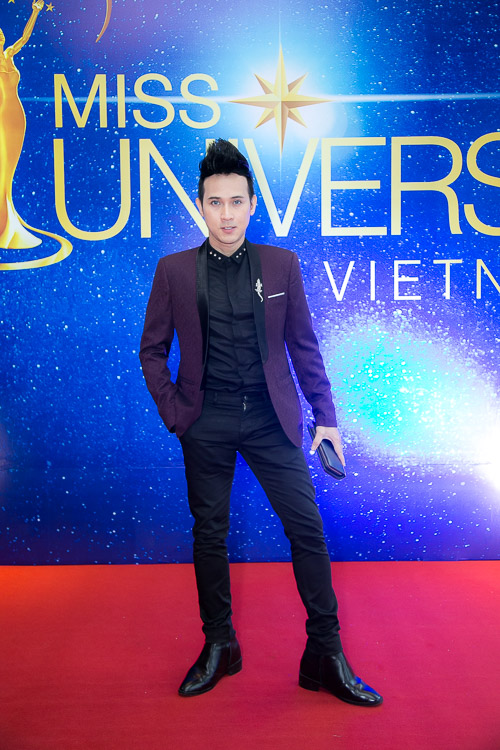 Phạm Hương diện xuyên thấu, bật khóc trước đông người - 5