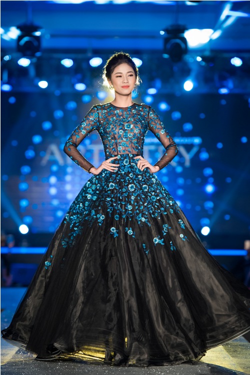 Thanh Tú ''lu mờ'' trước vẻ quyến rũ của Lưu Hương Giang - 9