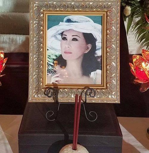MC Kỳ Duyên thực hiện ước nguyện trong đám tang mẹ - 2