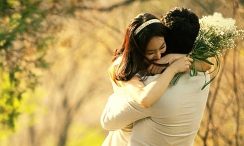 Anh chàng siêu gầy quyết tâm tăng cân để bảo vệ người yêu - 1