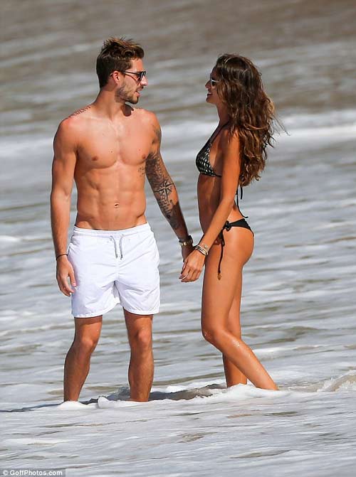 "Ghen tị gần chết" với cảnh tình tứ của chân dài Brazil - 3