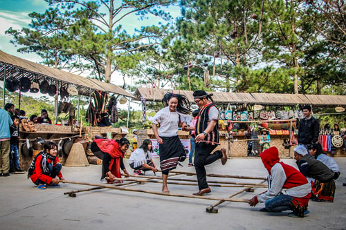 Trải nghiệm lễ hội văn hóa các dân tộc Tây Nguyên tại Đà Lạt - 3