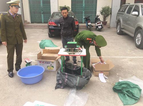 Phát hiện cơ sở sản xuất mì chính giả ở Thanh Hóa - 1