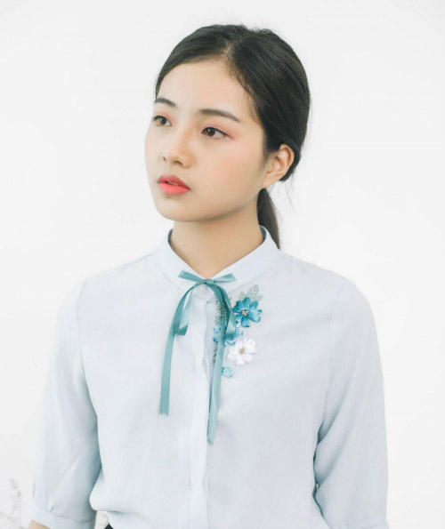 Nữ sinh Ngoại thương da trắng, dáng đẹp mê mẩn - 5