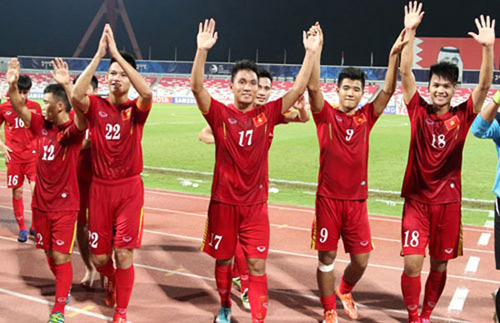 Những khoảnh khắc thăng trầm của bóng đá Việt Nam 2016 - 1