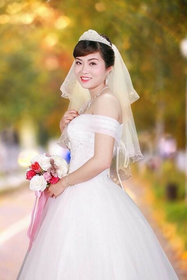 Cô dâu mới của danh hài Chiến Thắng tên là Thu Ngọc, nhưng ở nhà thường gọi là Điểm. Cô sinh năm 1990, hiện đang là giáo viên mầm non tại Phú Thọ.