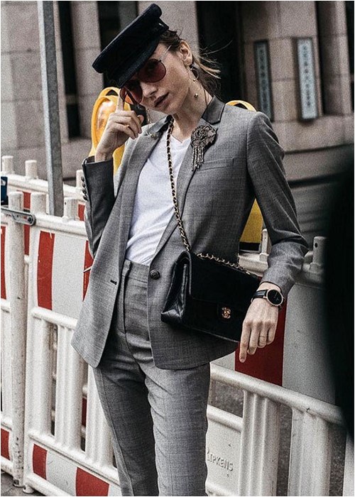 8 cách diện blazer đẹp hút mắt cho nàng công sở ngày thu - 9