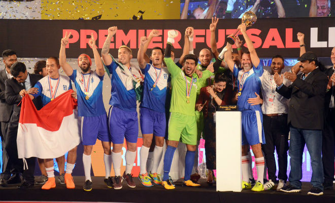 Vùi dập đội Ronaldinho, đội Giggs lên ngôi vô địch Futsal Ngoại hạng - 1