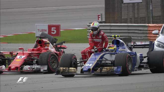 Đua xe F1, Malaysian GP: Kẻ khóc như mưa, người cười sảng khoái - 5