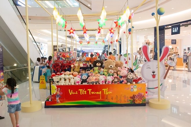 Người Sài Gòn phá cỗ Trung thu ở đâu những ngày mưa? - 2