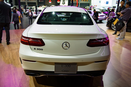 Mercedes E300 Coupe 2018 giá 3,1 tỷ đồng ở Việt Nam - 6