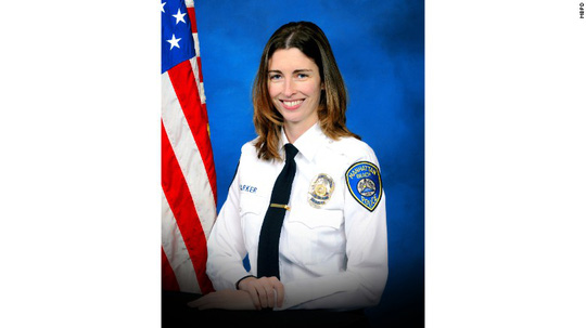 Vụ thảm sát Las Vegas: Chồng xả thân che đạn cứu vợ - 2