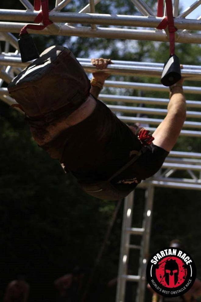 Cảm phục nghị lực phi thường của VĐV không chân - 4