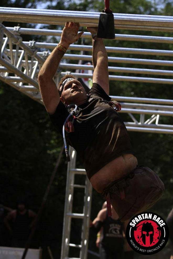 Cảm phục nghị lực phi thường của VĐV không chân - 5