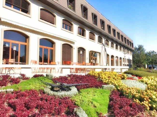 Lạc trôi trong ngôi trường cấp hai với mức học phí 2,6 tỷ một năm - 5