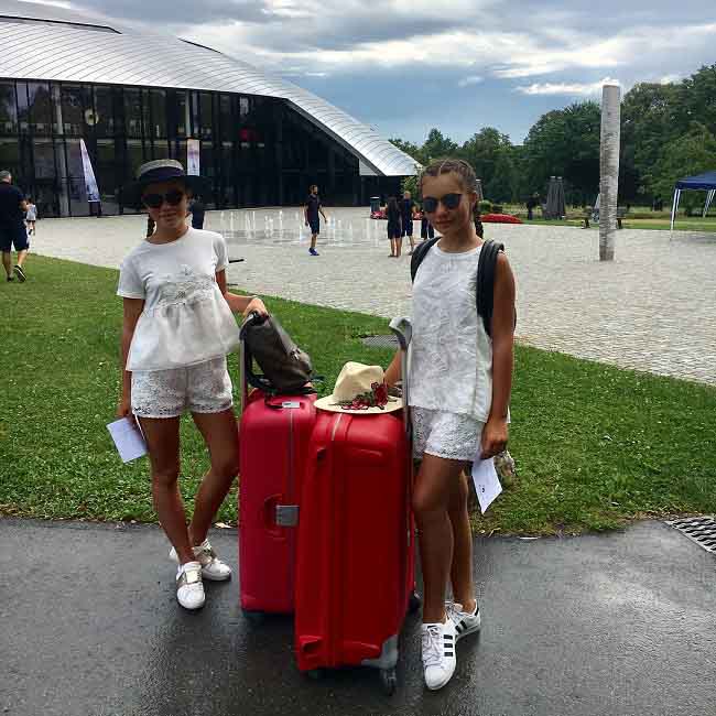 Lạc trôi trong ngôi trường cấp hai với mức học phí 2,6 tỷ một năm - 3