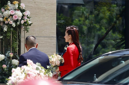 Hoa hậu Thu Thảo được đoàn xế sang "rước về dinh" - 5