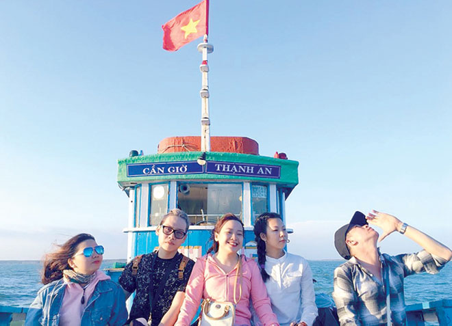 Hấp dẫn du lịch bụi ở xã đảo xa nhất Sài Gòn - 1