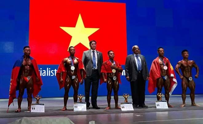 Tin thể thao HOT 7/10: McGregor lọt Top 3 nhà vô địch tệ nhất UFC - 4