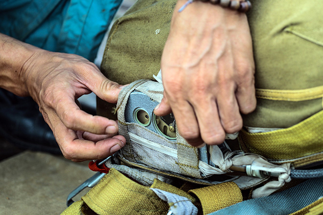 Clip: Giảng đường trên không của những “lính” dù trẻ - 7