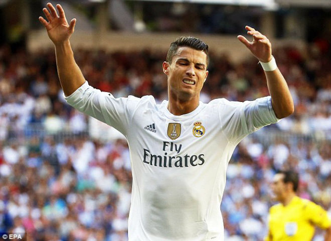 Real lộ tử huyệt: Ronaldo “đau đầu”, siêu hậu vệ đau tim - 1