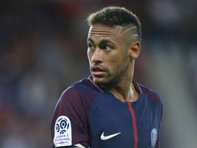 Neymar “trừ khử” xong Cavani, quay lại “đâm lén” Barca