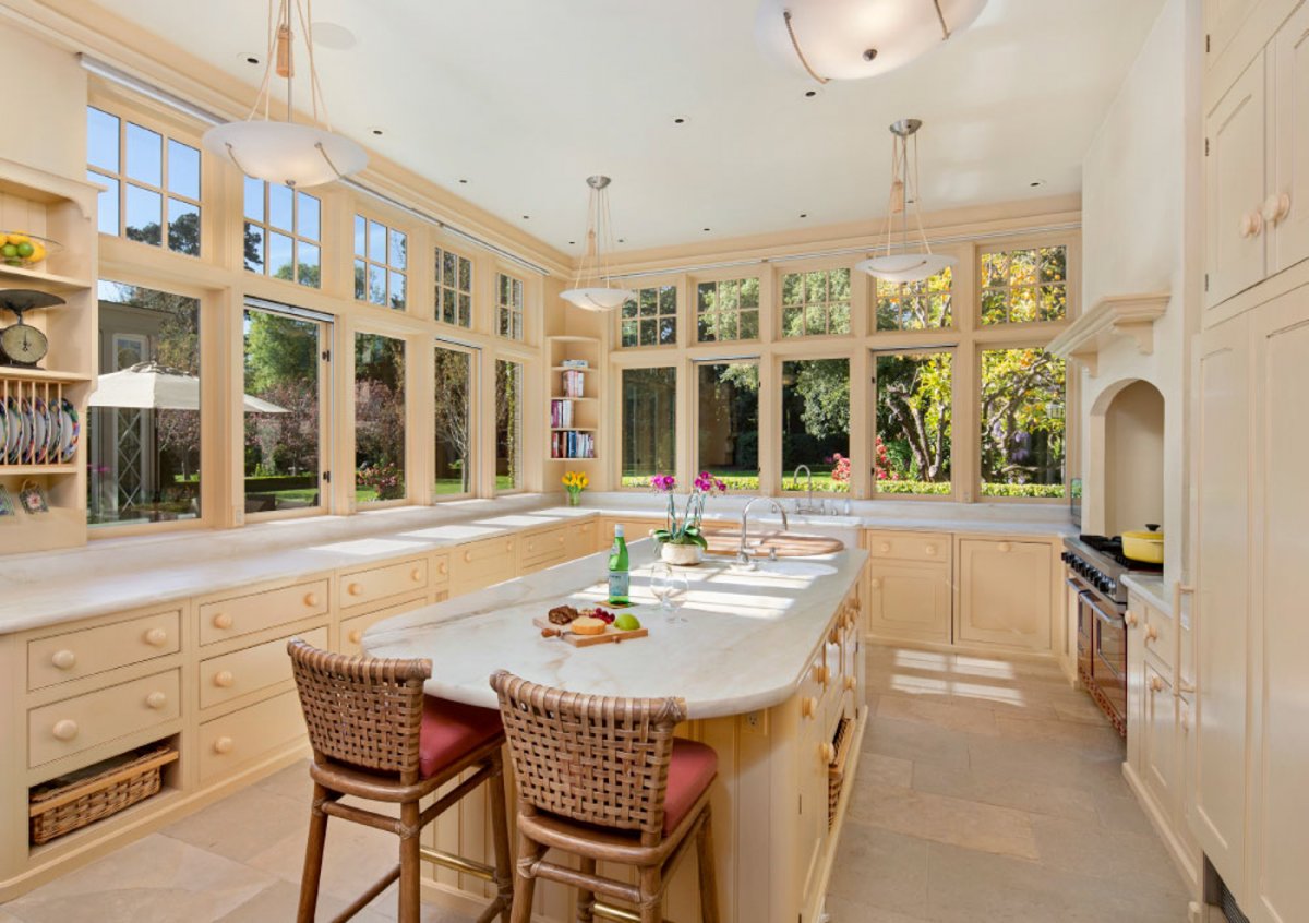 Biệt thự vintage đẹp như mơ được rao bán tới 903 tỷ - 3