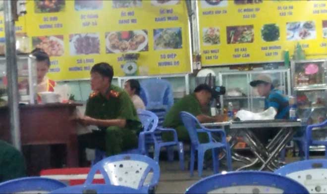 Vụ đầu bếp bị đâm tử vong trước quán nhậu: Hung thủ ra tay chớp nhoáng - 1