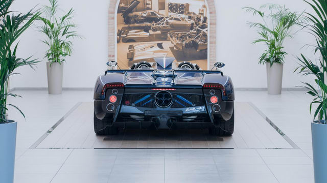 Chiêm ngưỡng siêu xe hiếm Pagani Zonda HP Barchetta - 5