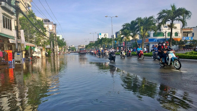 Triều cường dâng cao kỉ lục, TP Cần Thơ thành &#34;sông” - 19