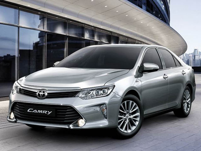 Toyota Camry 2017 ở Việt Nam giá từ 997 triệu đồng - 1
