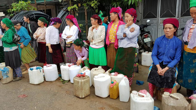 Mộc mạc chợ phiên Du Già - 11