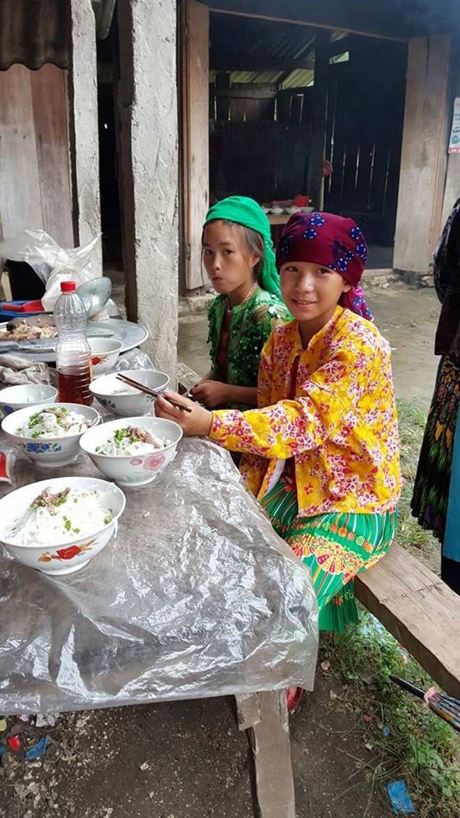 Mộc mạc chợ phiên Du Già - 9