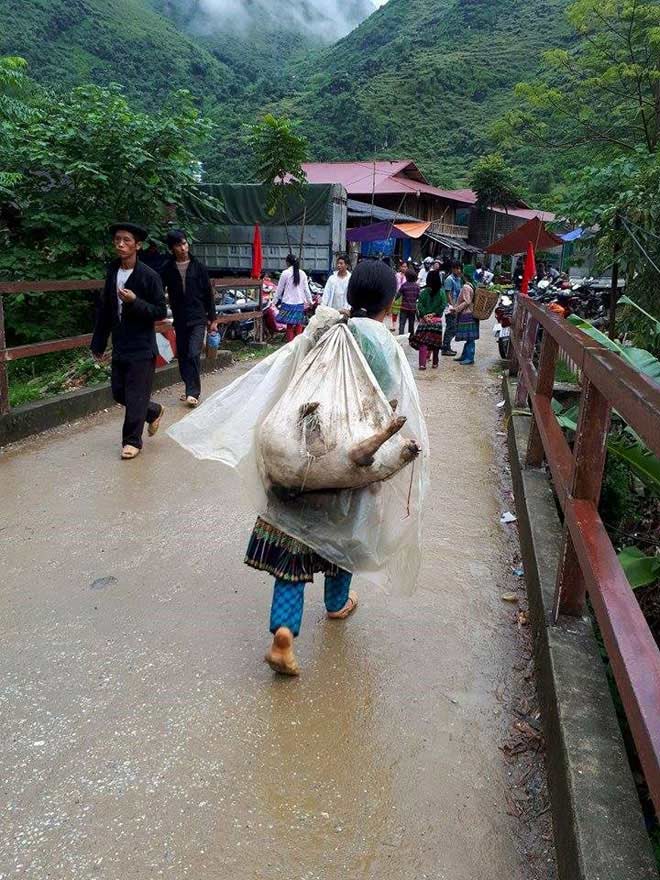 Mộc mạc chợ phiên Du Già - 21