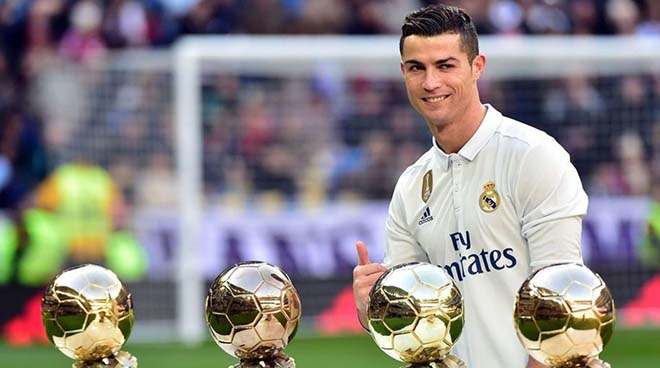 Ronaldo không giành Bóng vàng là tội ác: Triệu fan gọi tên CR7, “khinh” Messi - 1