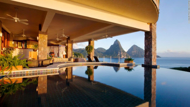 Núi Jade, Saint Lucia: Nhìn xuống di sản thế giới Pitons, khu nghỉ dưỡng này gấy ấn tượng với những bể bơi vô cực sang trọng.