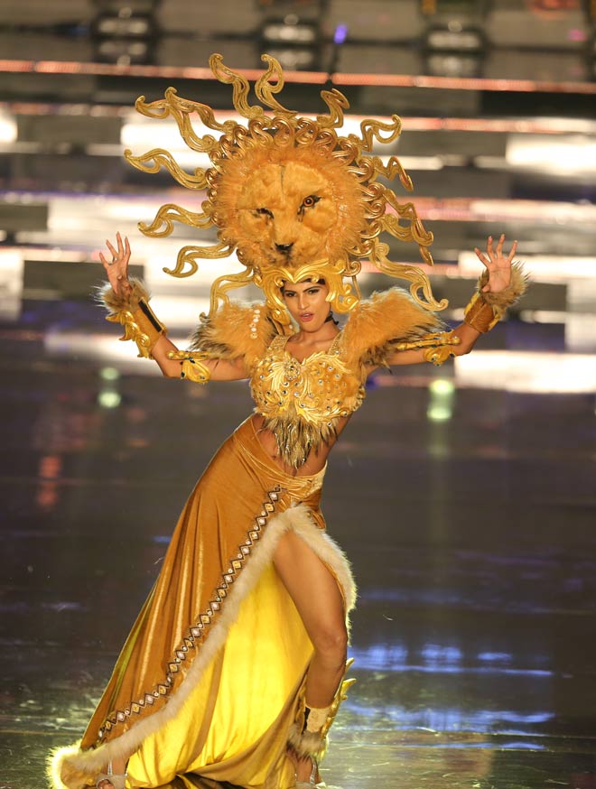 Quốc phục như bikini áp đảo hoàn toàn tại Hoa hậu Hòa bình - 5