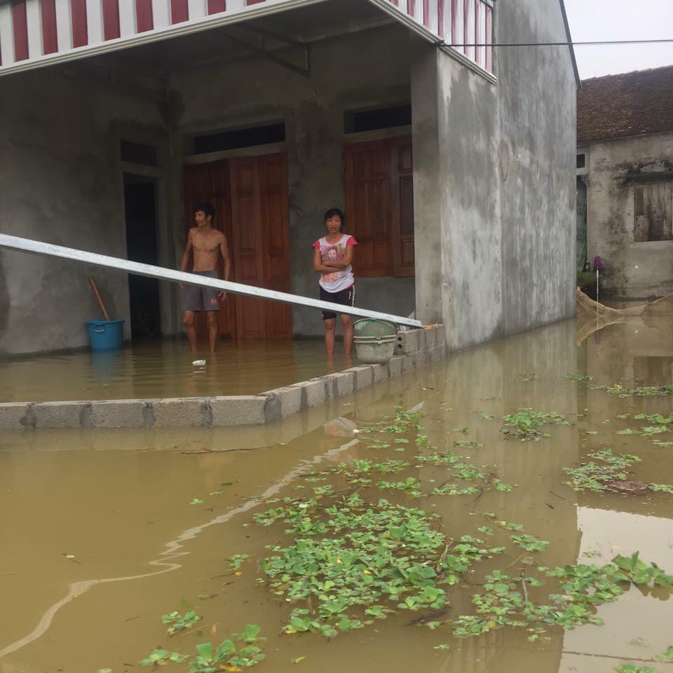 Chương Mỹ - Hà Nội: Làng mạc biến thành sông, dân vật lộn trong biển nước - 12