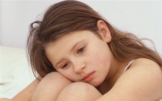 Con gái bối rối vì đau ngực, mọc lông ở vùng kín: Cha mẹ nên làm gì? - 1