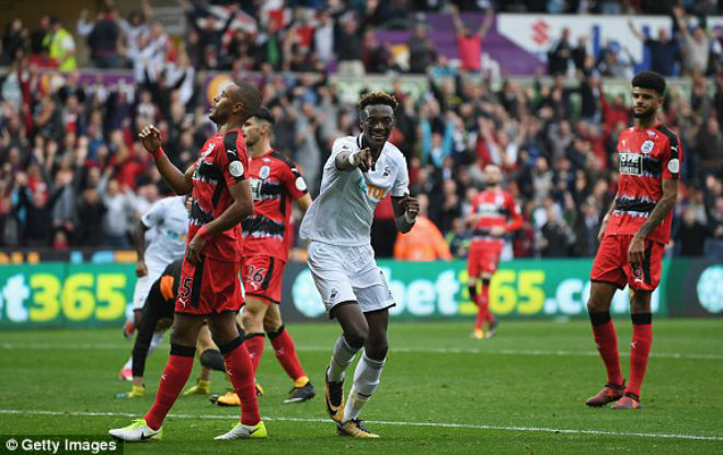 Swansea - Huddersfield: 6 phút 2 bàn thắng kết liễu (vòng 8 ngoại hạng Anh) - 1